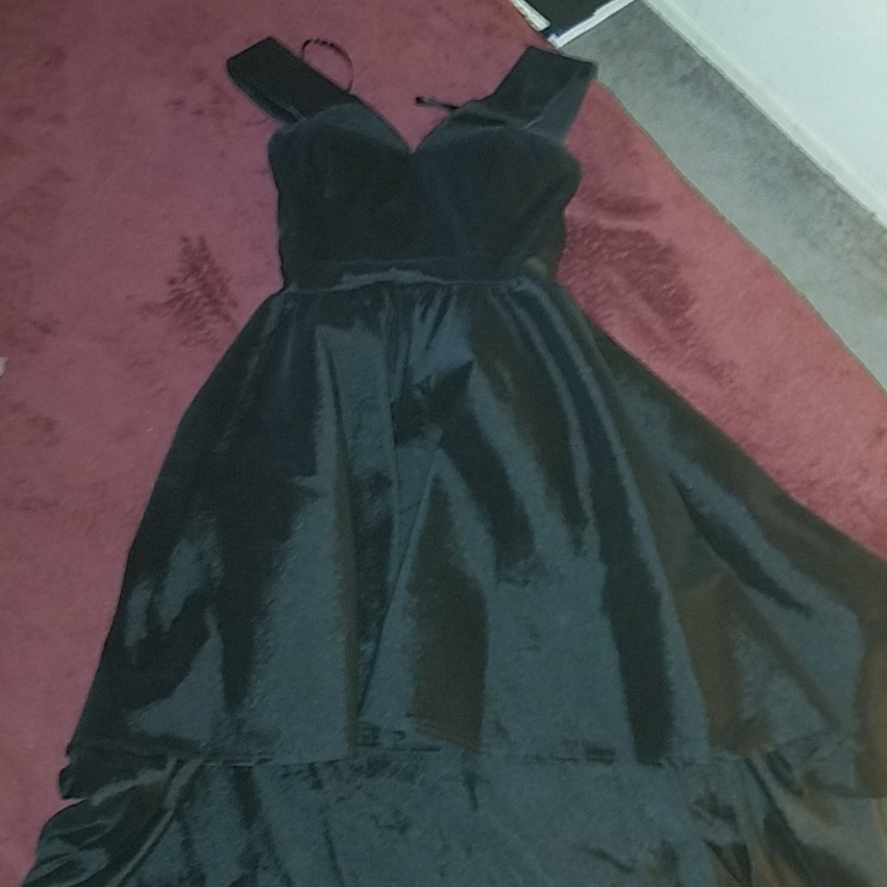 Black hi-low prom dress